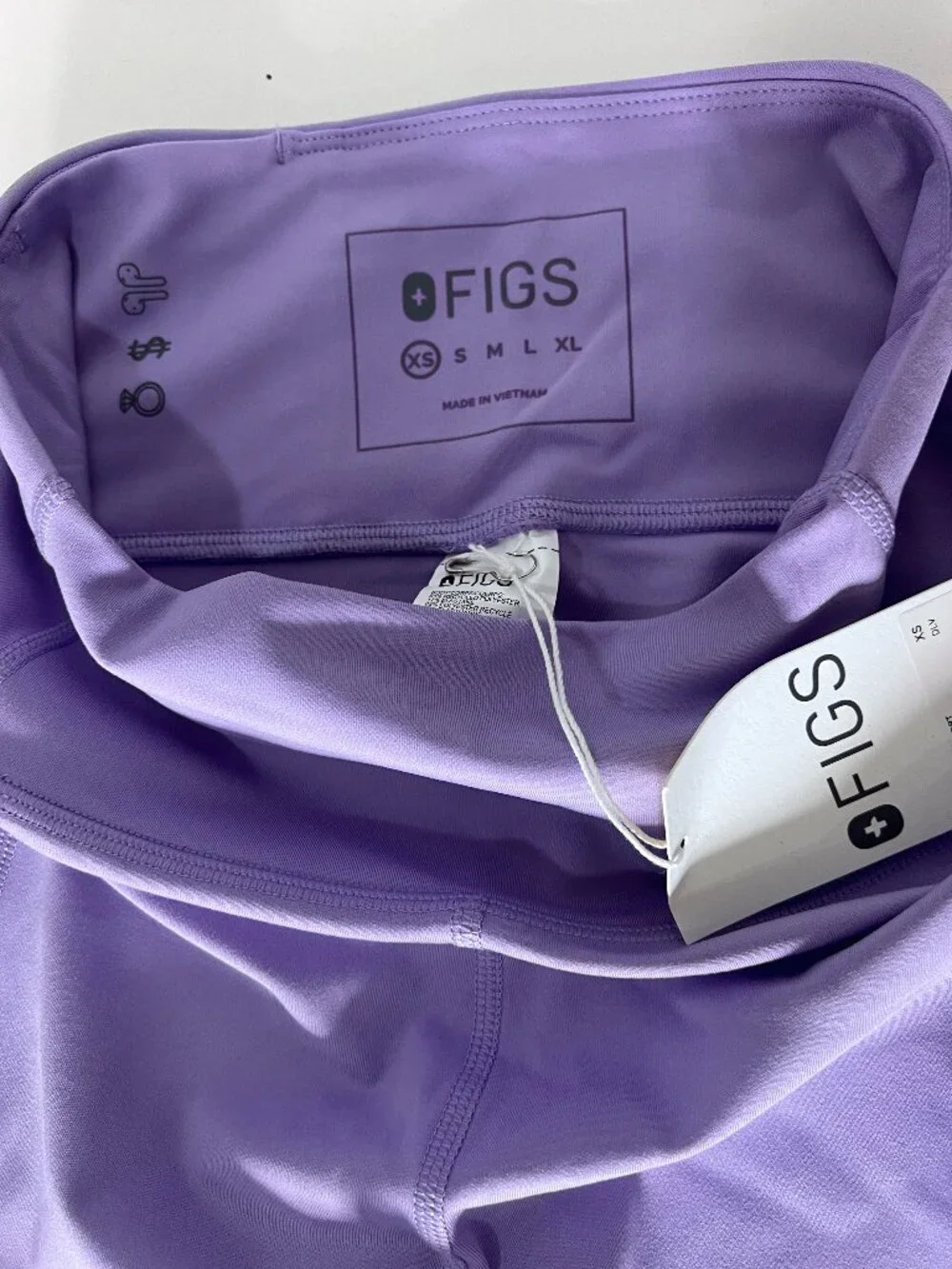 FIGS Slim Biker Shorts Women’s XS Lavender Purple NWT